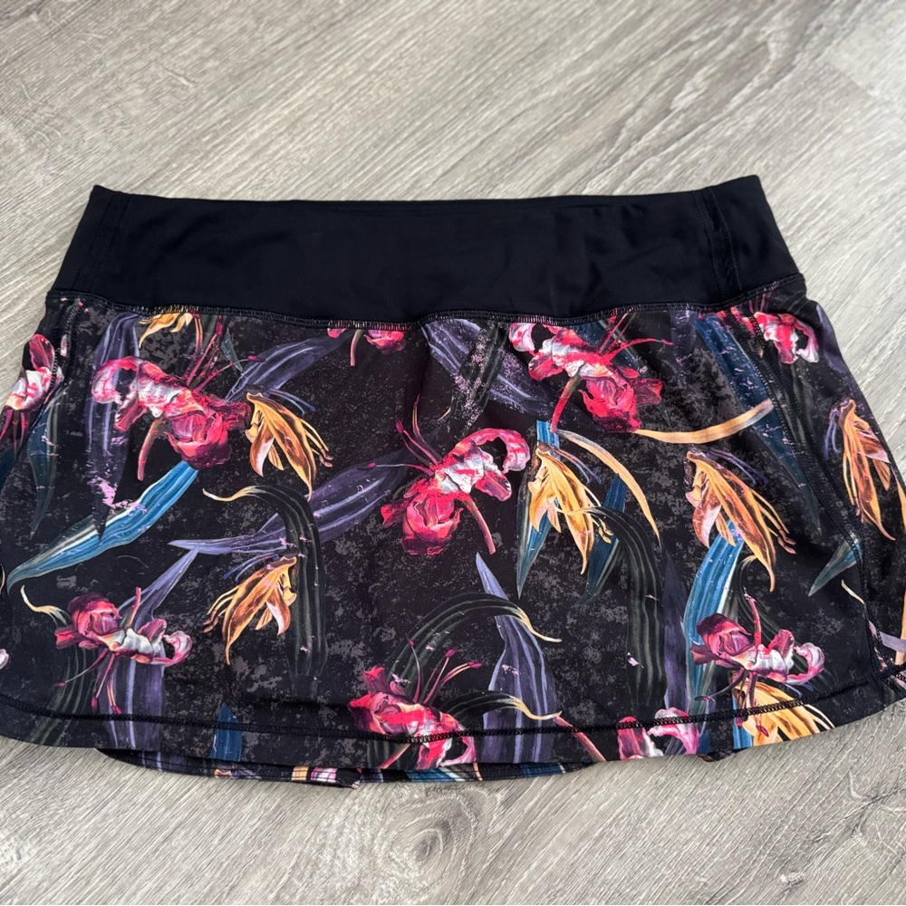 Lululemon Athletica  Pace Rival Mid-Rise Skirt